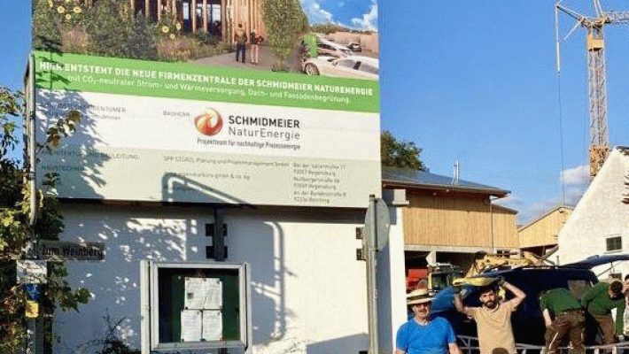 Beginn des Baus des Bürogebäudes der Schmidmeier NaturEnergie GmbH in Ödenthal