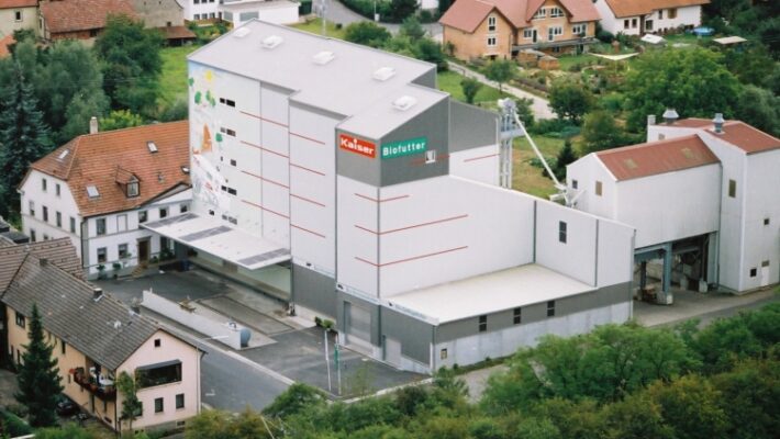 Luftaufnahme des Produktionsstandortes der Kaisermühle