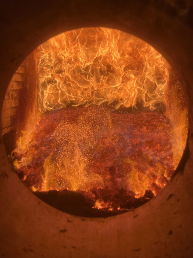 Feuer im Feuerraum der Biomasseanlage in Pfaffenhofen