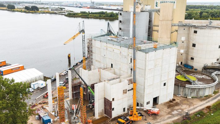 Drohnenaufnahme der Biomasseanlage Avangard Malz in Bremen
