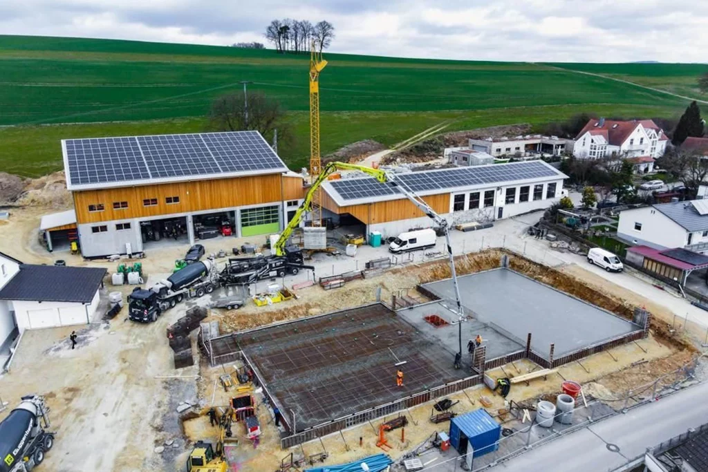 Drohnenaufnahme der Baustelle bei Schmidmeier in Zeitlarn