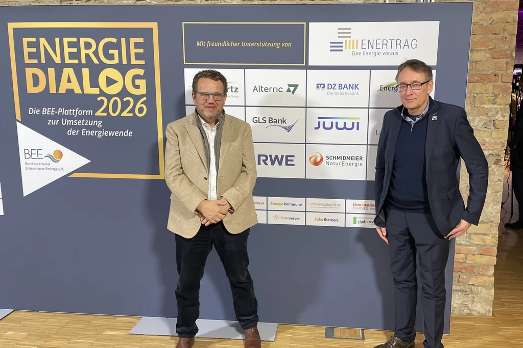 Thomas Schmidmeier und Pete Heuer der Firma Schmidmeier NaturEnergie auf dem Energiedialog in Berlin