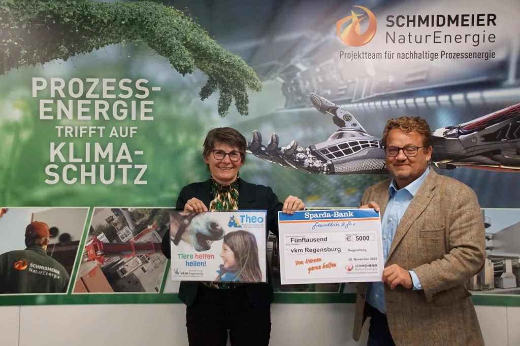 Geschäftsführerin des Therapiezentrums Theo, Christa Weiß, und Geschäftsführer von Schmidmeier, Thomas Schmidmeier