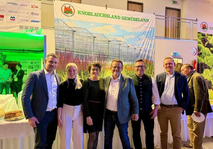 Thomas und Ferdinand Schmidmeier mit Kunden Stefan Scherzer und Fritz Boss