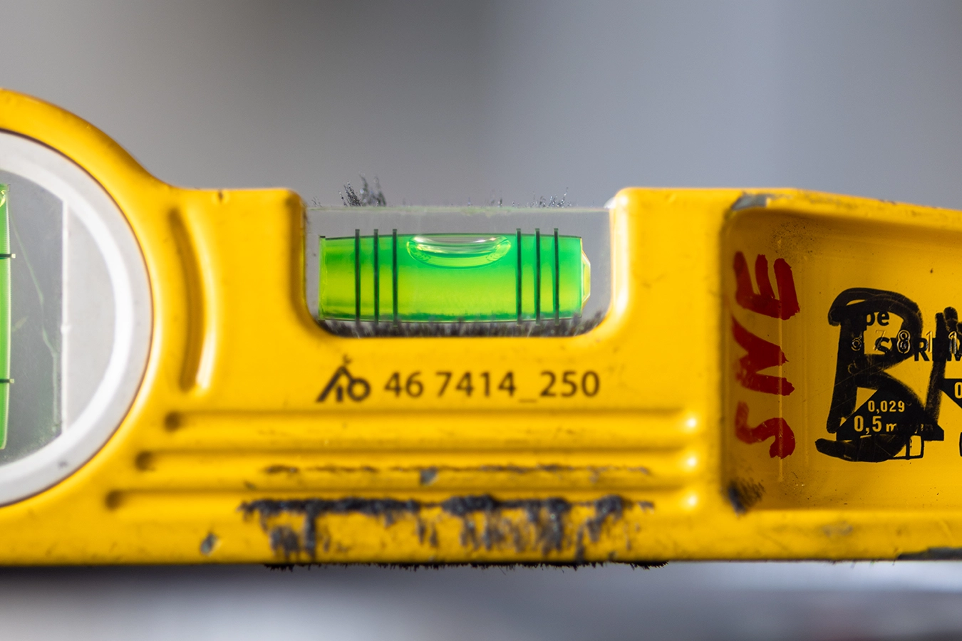 Nahaufnahme einer Wasserwage