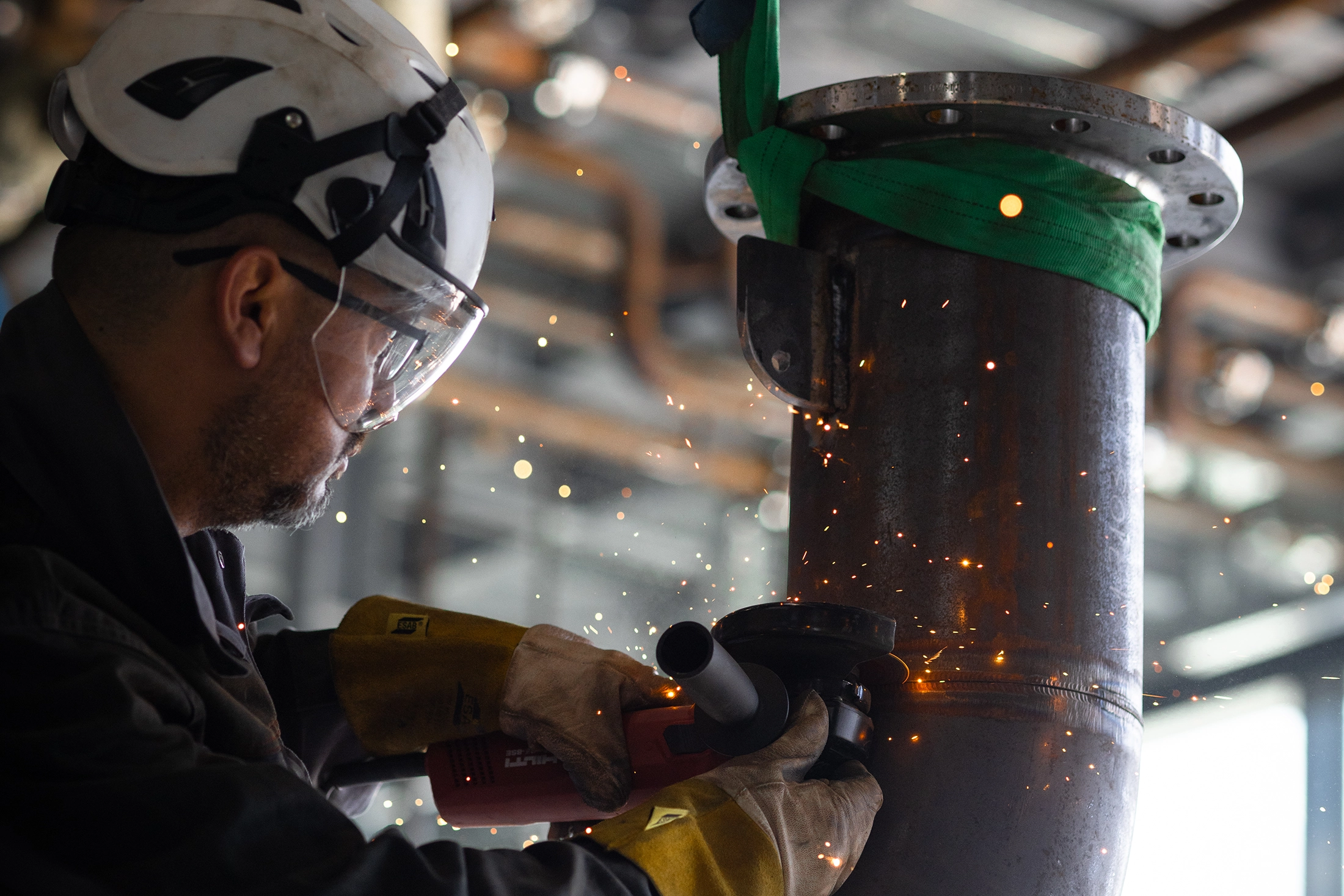 Schweißer beim Schweißrpozess