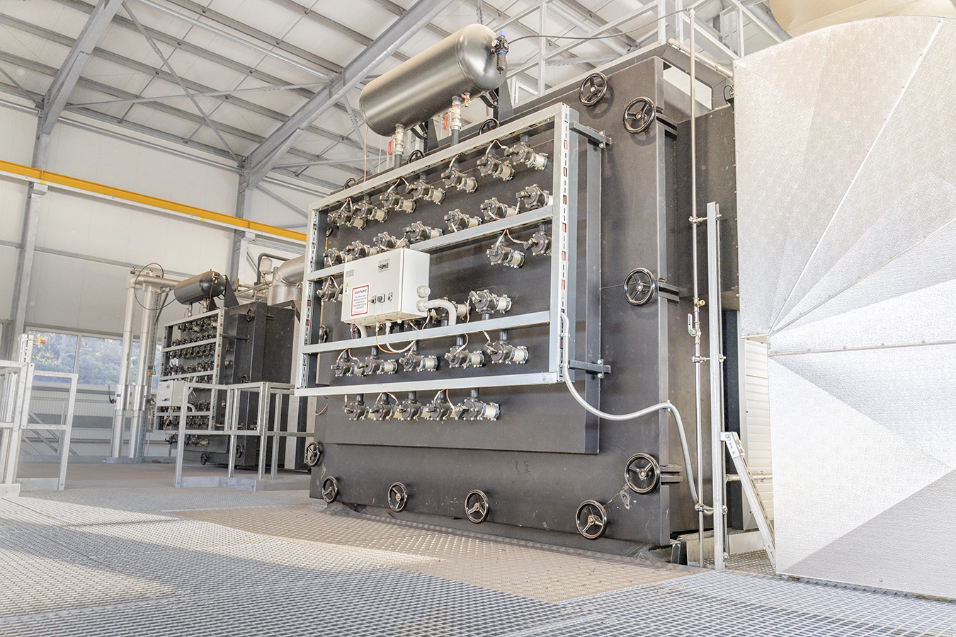 die beiden großen 2-Zugkessel des Projekts in Feulersdorf