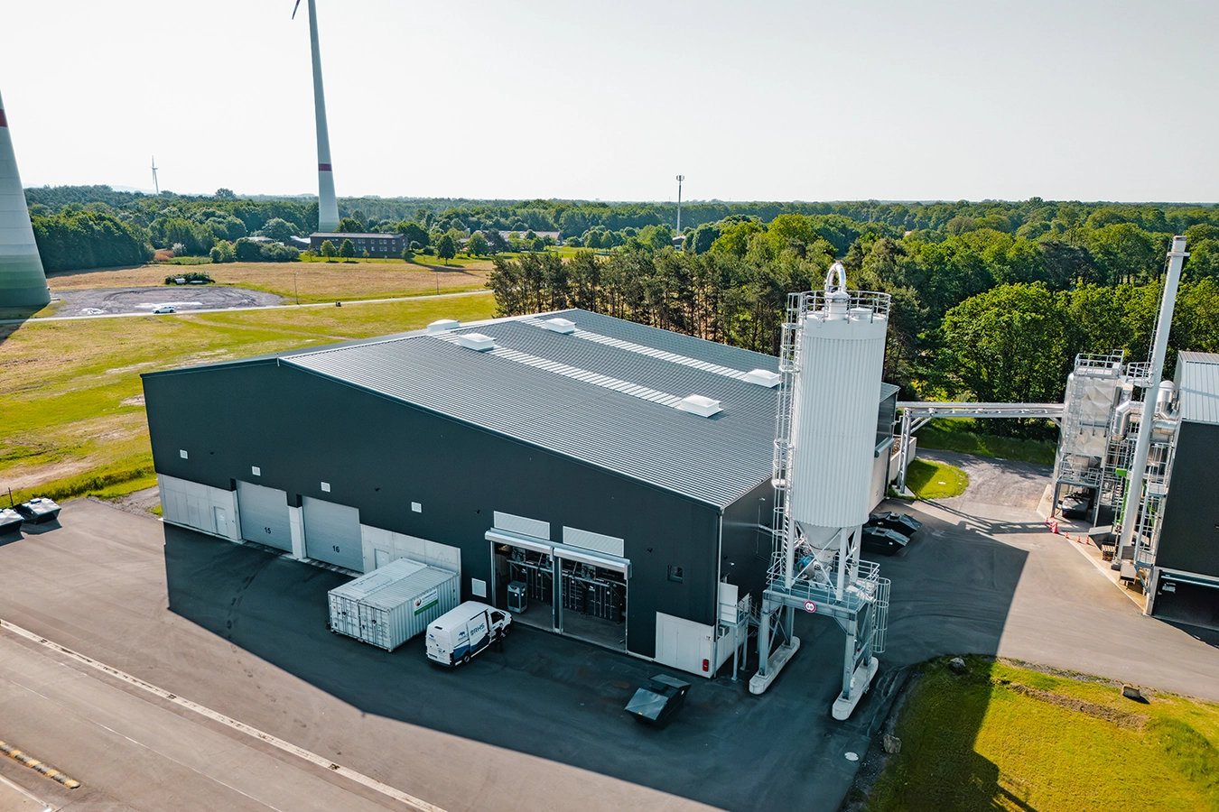 Fertige Anlage der EGST in Saerbeck von außen/oben.